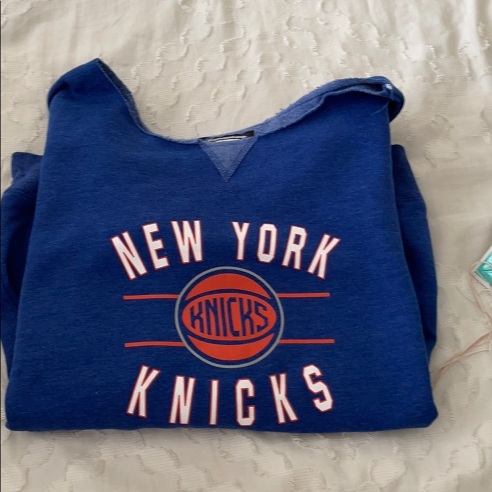 Knicks sweatshirt